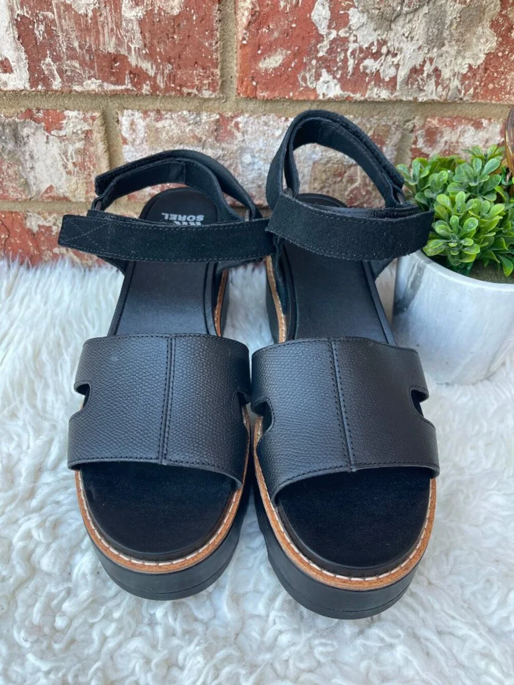 New without box Sorel Joanie IV Slingback Platform Wedge Sandal. Size 10